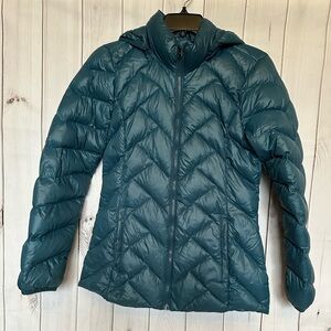 London Fog Women's Down Puffer Packable Jacket in Teal detachable hood